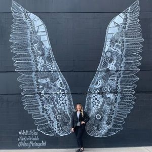 Meet your Posher, Holly